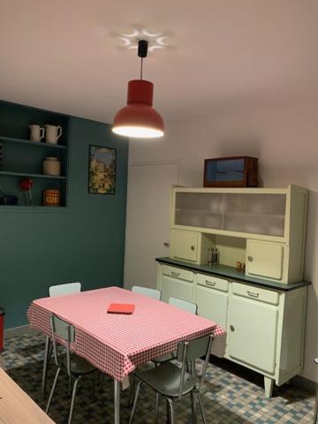 Charmant Appartement Sur Cour, Le Cerisier バニエール・ド・ビゴール エクステリア 写真